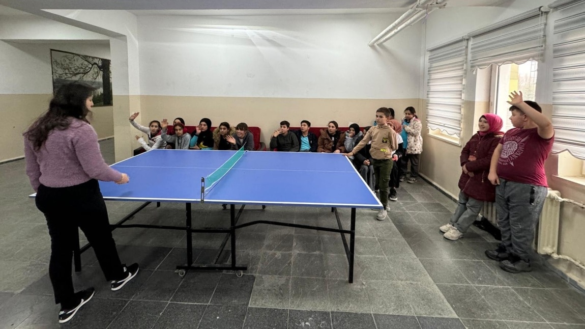 Bilgi Yarışması - 100 Geleneksel Oyun